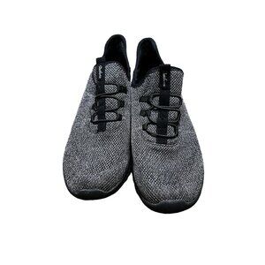 Sketchers Slip-On Shoes Women